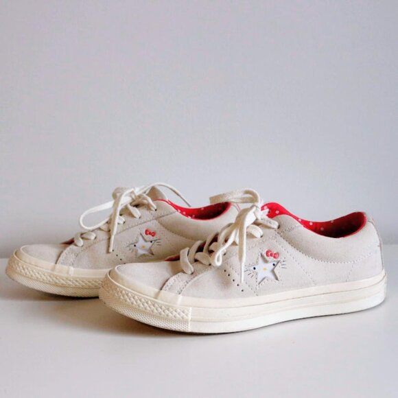 Hello Kitty x Converse One Star Low Top Sneakers - Picture 2 of 5